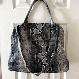 FIORELLI Tote “Hayworth”Snake Print Faux Leather Purse Large Grab Bag Black Grey